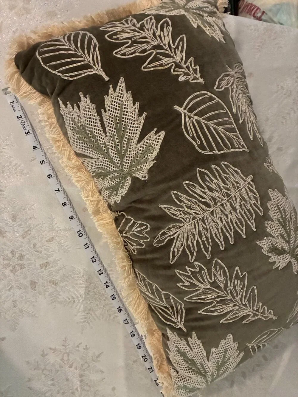 Total Home Ltd. Olive Green and Cream Fall Leaves Decorative Pillow. NWT